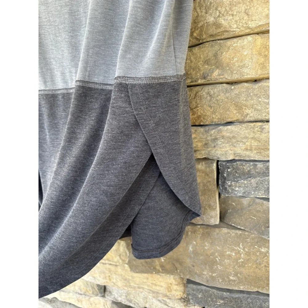 Women's North face Over‎ Size Tshirt Small Color Block - Picture 5 of 5